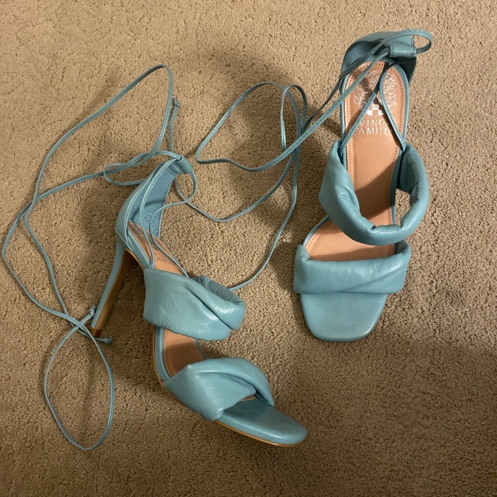 VINCE CAMUTO ANDREQUA ANKLE TIE STILETTO SANDAL IN SEASHORE SIZE 7M - Picture 1 of 15